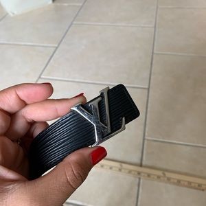 Louis Vuitton Black épi leather belt